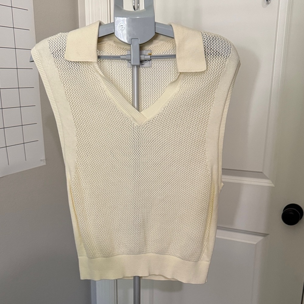 Oncept Kennedy Chic Cream V-Neck Sweater Vest